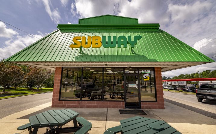 Pictures of Retail property located at 2445 N Hills St, Meridian, MS 39305 for sales - image #1
