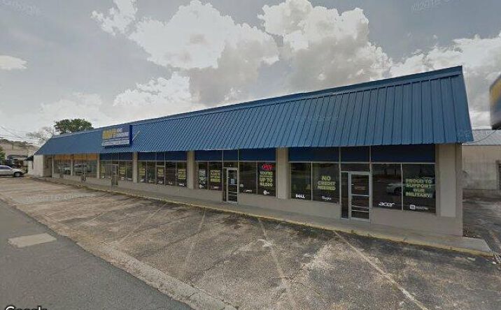 Pictures of Retail property located at 3 1st St NW, Moultrie, GA 31768 for sales - image #1