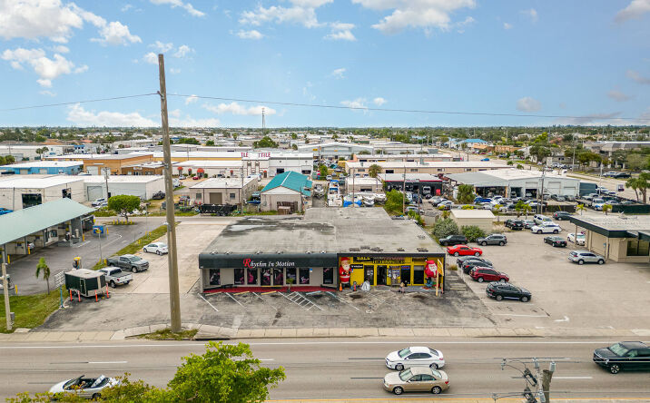 Pictures of Industrial, Retail property located at 910 Del Prado Blvd S, Cape Coral, FL 33990 for sales - image #1