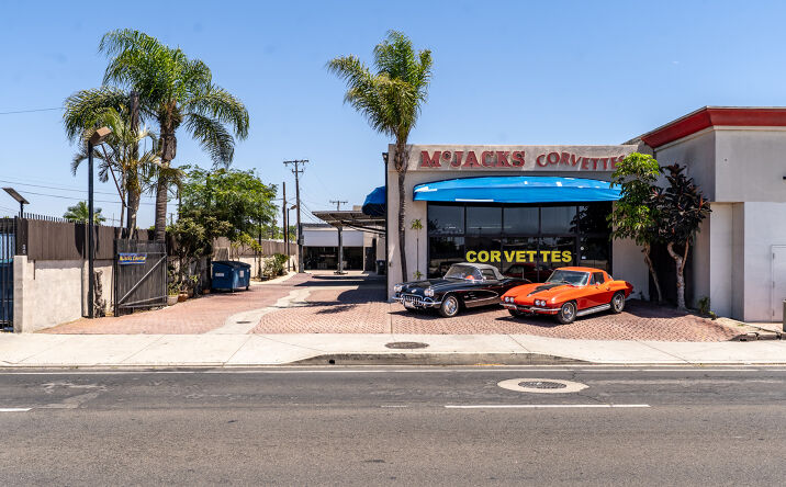 Pictures of Retail property located at 411 S Harbor Blvd, Santa Ana, CA 92704 for sales - image #1