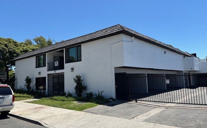 Pictures of Multifamily property located at 120 E Pine St, Santa Ana, CA 92701 for sales - image #1