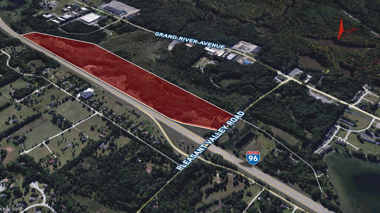 Pleasant Valley Rd, Brighton, MI 48114