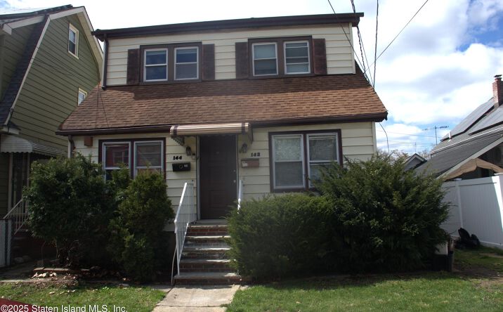 Pictures of Multifamily property located at 142 Bidwell Avenue, Staten Island, NY 10314 for sales - image #1
