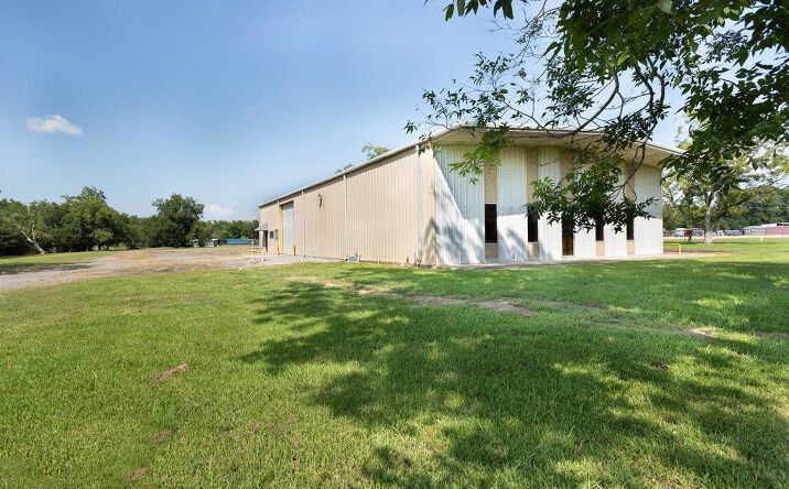 Pictures of Industrial property located at 2220 E Hwy 90, Jennings, LA 70546 for sales - image #1