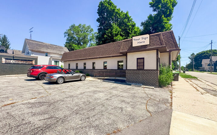 Pictures of Office property located at 1204 Fond Du Lac Ave, Kewaskum, WI 53040 for sales - image #1