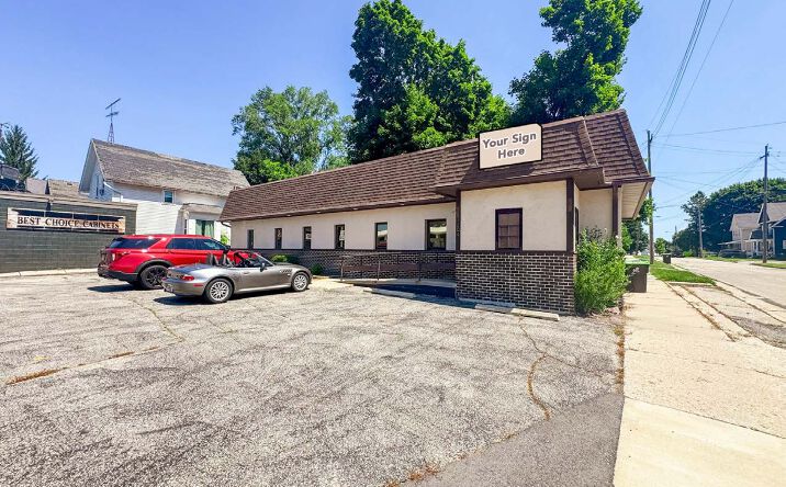 Pictures of Office property located at 1204 Fond du Lac Ave, Kewaskum, WI 53040 for sales - image #1