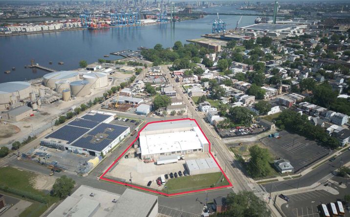 Pictures of Industrial property located at 410 Jersey Ave, Gloucester City, NJ 08030 for sales - image #1