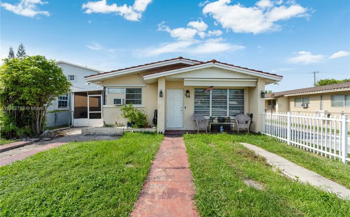 Pictures of Multifamily property located at 9311 SW 37th St, Miami, FL 33165 for sales - image #1