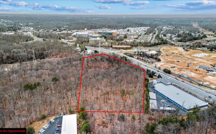 Pictures of Land property located at 2509 Caton Hill Rd, Woodbridge, VA 22192 for sales - image #1