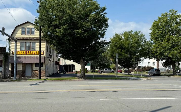 Pictures of Retail, Multifamily, Mixed Use property located at 430 Market St, Kingston, PA 18704 for sales - image #1