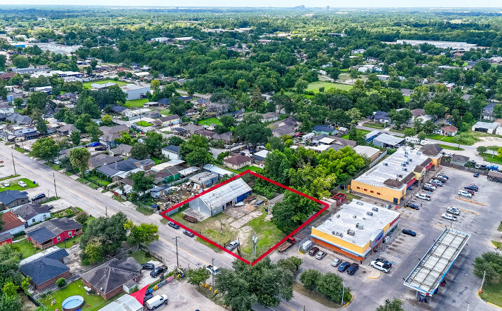 Pictures of Industrial, Mixed Use, Retail property located at 1939 Hopper Rd, Houston, TX 77093 for sales - image #1
