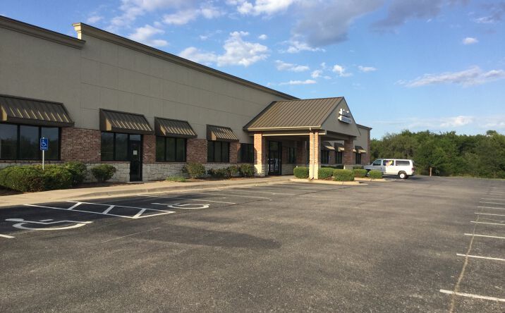 Pictures of Mixed Use property located at 3590 N Woodlawn Blvd, Wichita, KS 67220 for sales - image #1