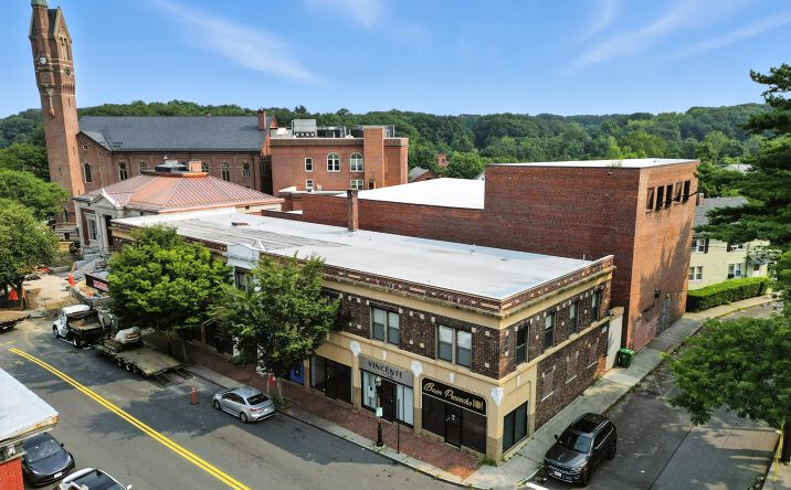 Pictures of Office, Retail property located at 43 Springfield St, Chicopee, MA 01013 for sales - image #1