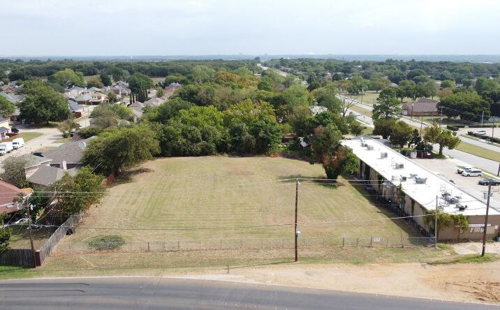 Pictures of Land property located at 901 Sandy Ln, Fort Worth, TX 76120 for sales - image #1