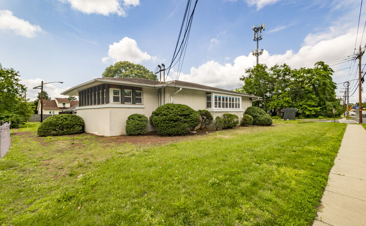Pictures of Office, Retail, Special Purpose property located at 102 S Burnt Mill Rd, Voorhees Township, NJ 08043 for sales - image #1