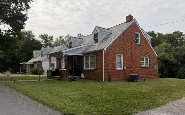 Pictures of Multifamily property located at 9947 Crossfield Rd., Hagerstown, MD 21740 for sales - image #1