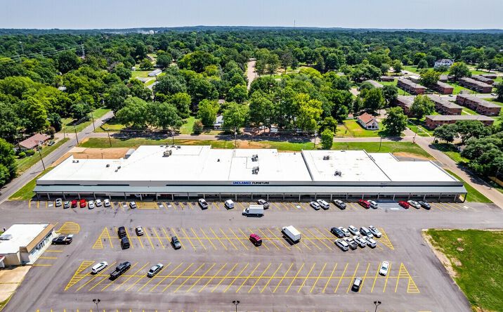 Pictures of Retail property located at 710 East St, Texarkana, AR 71854 for sales - image #1