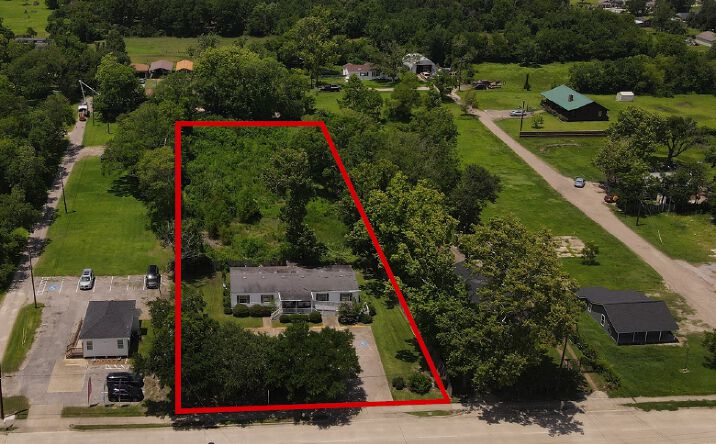Pictures of Land property located at 2513 Massey Tompkins Rd, Baytown, TX 77521 for sales - image #1