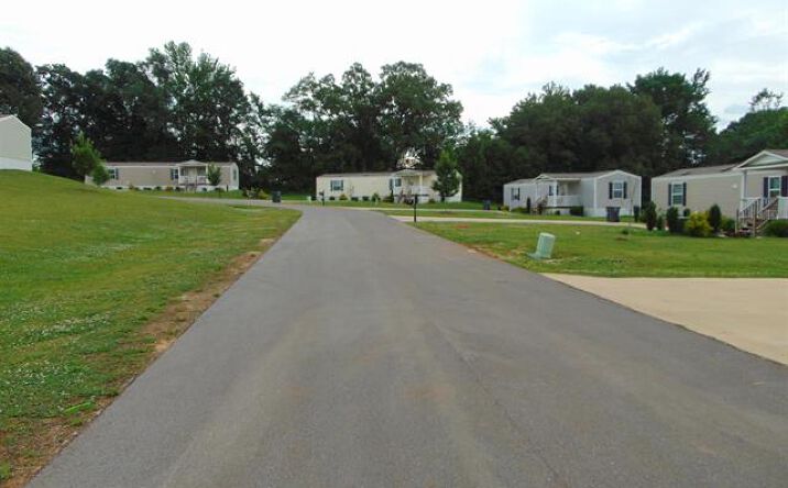 Pictures of Mobile Home Park property located at 0 Hwy 72, Killen, AL 35645 for sales - image #1