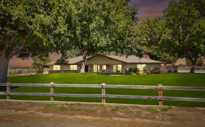 Pictures of Industrial, Mixed Use, Special Purpose property located at 15852 Wible Rd, Bakersfield, CA 93313 for sales - image #1