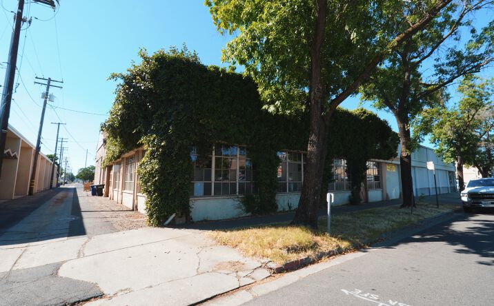 Pictures of Industrial, Mixed Use, Retail, Special Purpose property located at 1106 G St, Modesto, Modesto, CA 95354 for sales - image #1