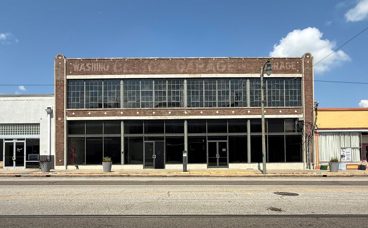 Pictures of Mixed Use, Multifamily, Office, Retail, Self Storage property located at 311 S Main St, Memphis, TN 38103 for sales - image #1