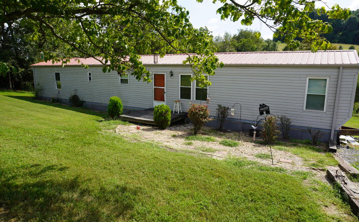 Pictures of Mixed Use, Multifamily property located at 2840-2830 Robinson Creek Road, Morristown, TN 37813 for sales - image #1