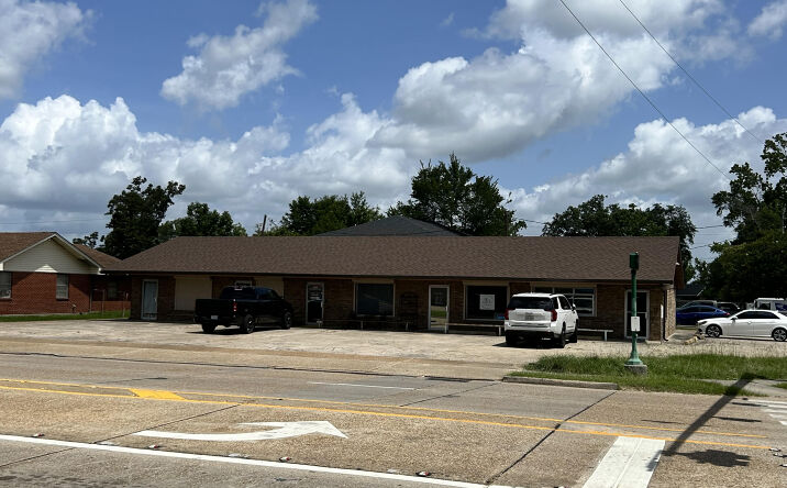 Pictures of Retail property located at 3620 Maplewood Dr, Sulphur, LA 70663 for sales - image #1