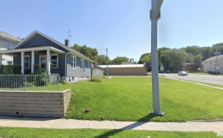 Pictures of Land property located at 4529 11TH Street, Rock Island, IL 61201 for sales - image #1