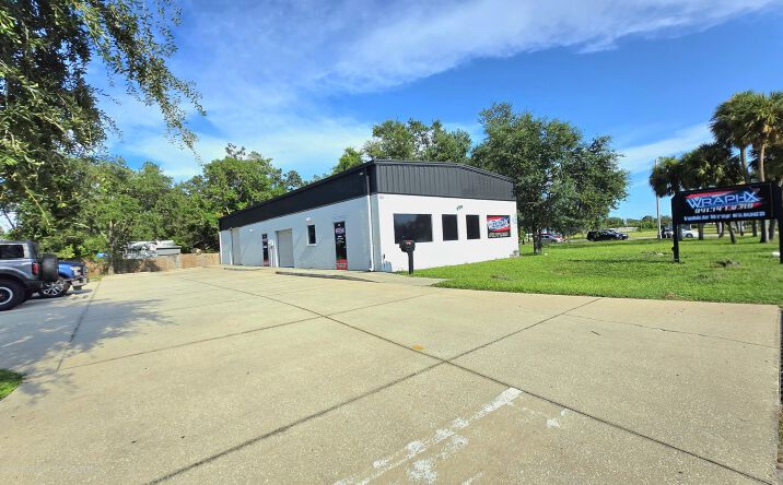 Pictures of Industrial, Mixed Use, Retail property located at 1211 1st Street east, Bradenton, FL 34205 for sales - image #1