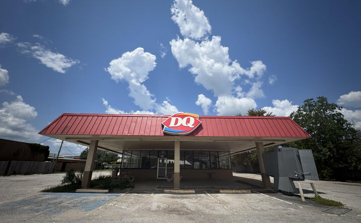Pictures of Mixed Use, Office, Retail property located at 104 E Hwy 90, Dayton, TX 77535 for sales - image #1