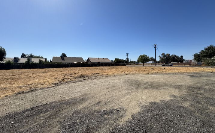 Pictures of Land, Mixed Use, Retail property located at 1201 N West St, Tulare CA 93274, Tulare, CA 93274 for sales - image #1