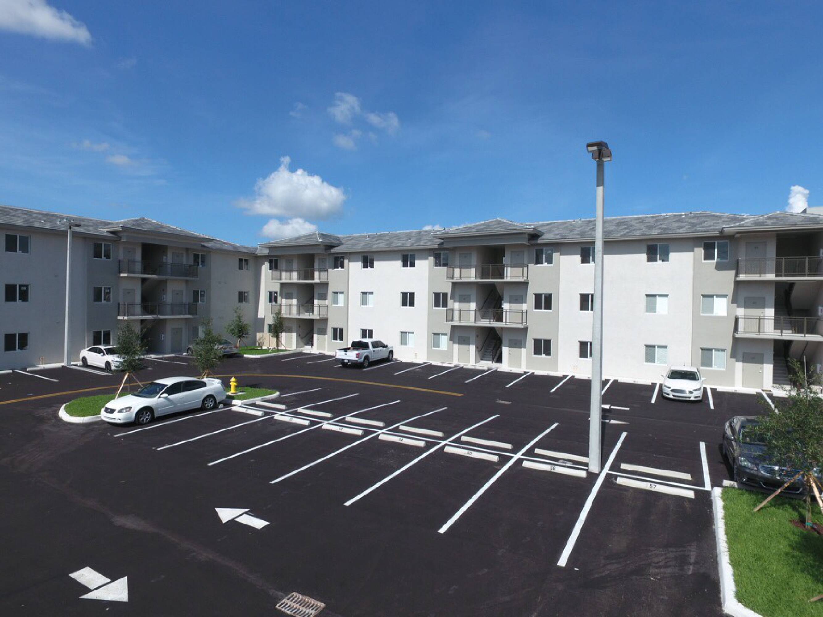 8250 W 21 Ln