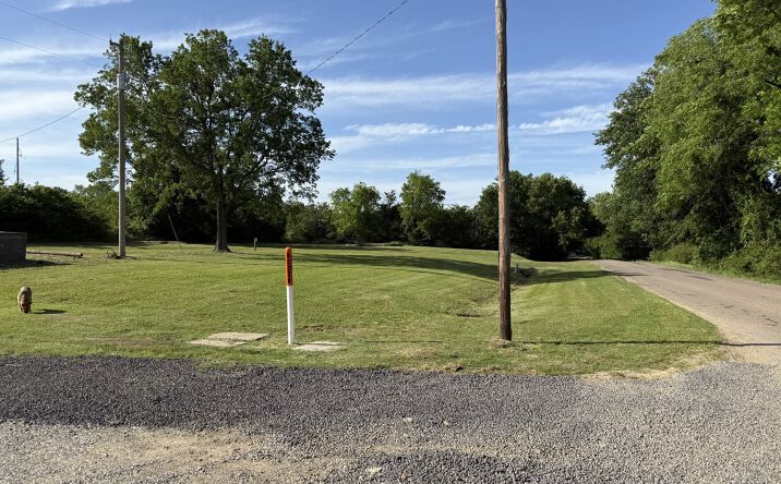 Pictures of Mixed Use, Office, Special Purpose, Retail, Industrial property located at 1517 Cemetery, Durant, OK 74701 for sales - image #1