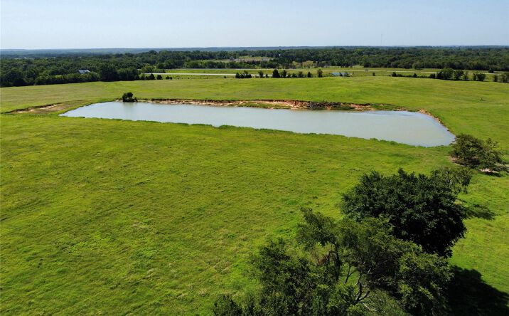 Pictures of Land property located at 110009 N County Road 3740 Road, Okemah, OK 74859 for sales - image #1