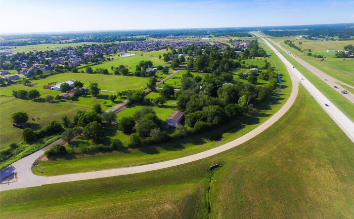 Pictures of Land property located at 12711 N 135th East Avenue, Collinsville, OK 74021 for sales - image #1