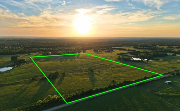 Pictures of Land property located at 3 E 5400 Road, Hallett, OK 74034 for sales - image #1