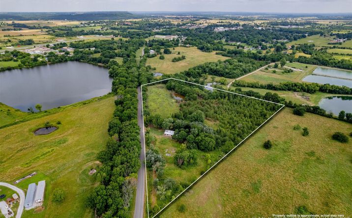 Pictures of Land property located at 19202 S Old Highway 2, Warner, OK 74469 for sales - image #1