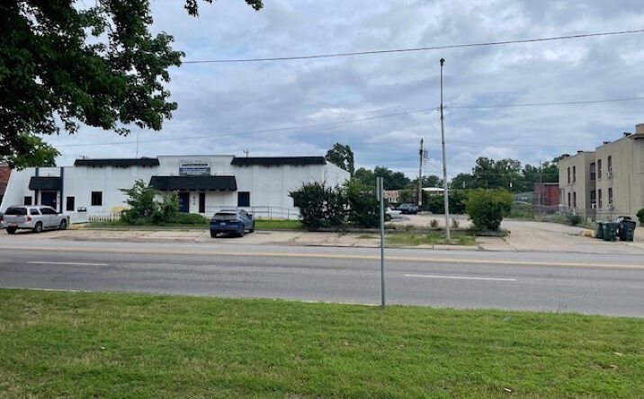 Pictures of Office property located at 814 W Okmulgee Avenue, Muskogee, OK 74401 for sales - image #1