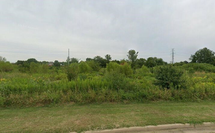 Pictures of Land property located at 3620 E Irvington Place, Broken Arrow, OK 74014 for sales - image #1