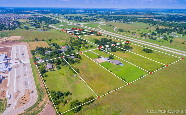 Pictures of Land property located at 13420 E 122nd Street N, Collinsville, OK 74021 for sales - image #1