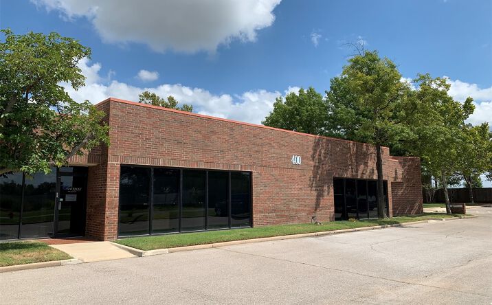 Pictures of Mixed Use, Office property located at 7100 N Classen Boulevard 400, Oklahoma City, OK 73116 for sales - image #1