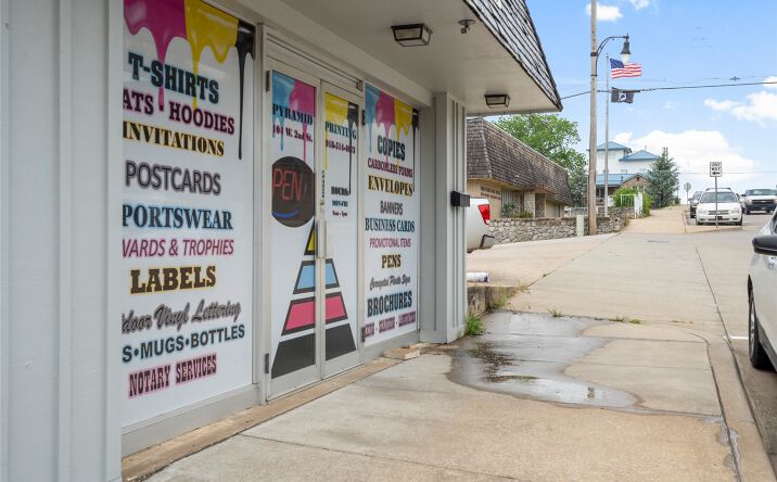 image of property at 104 W 2ND ST Sand Springs OK 74063-7226