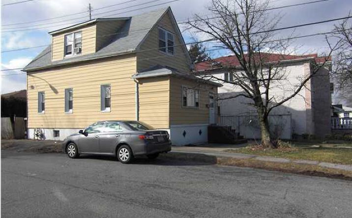 image of property at 820 WESTWOOD AVE Staten Island NY 10314-4342