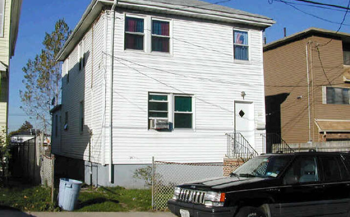 image of property at 186 WHEELER AVE Staten Island NY 10314-5112