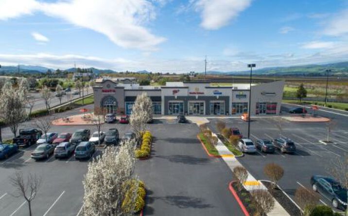 Pictures of Retail property located at 890 Renz Ln, Gilroy, CA 95020 for sales - image #1