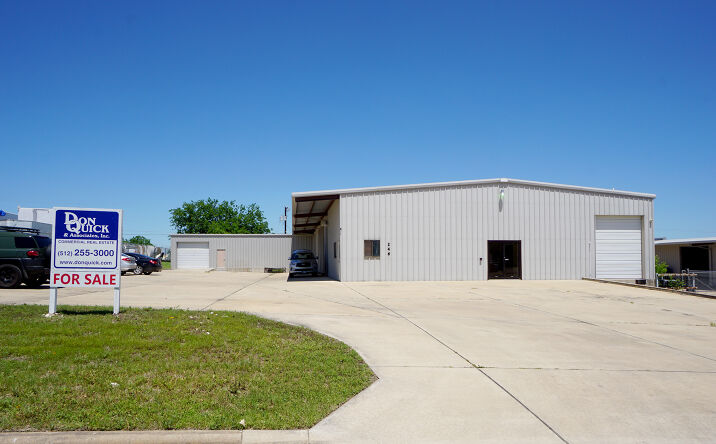 image of property at 246 INVESTMENT LOOP Hutto TX 78634-4049