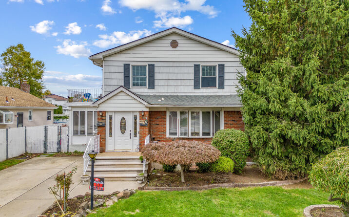 image of property at 267 MILES AVE Staten Island NY 10308-1627