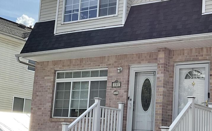 image of property at 131 DARNELL LN Staten Island NY 10309-1954