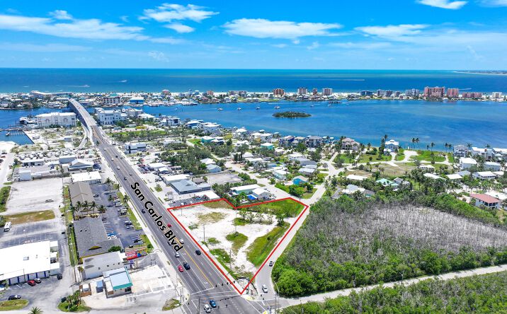 Pictures of Hospitality, Land property located at 19030 San Carlos Blvd, Fort Myers Beach, FL 33931 for sales - image #1